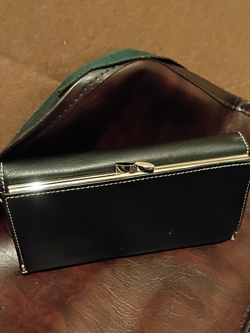 Black Leather Kiss-Lock Clutch Wallet - Unbranded